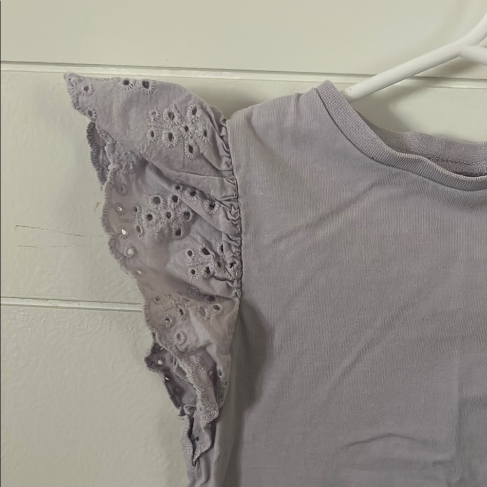 Zara Lavender Eyelet Sleeve Top - Picture 2 of 3